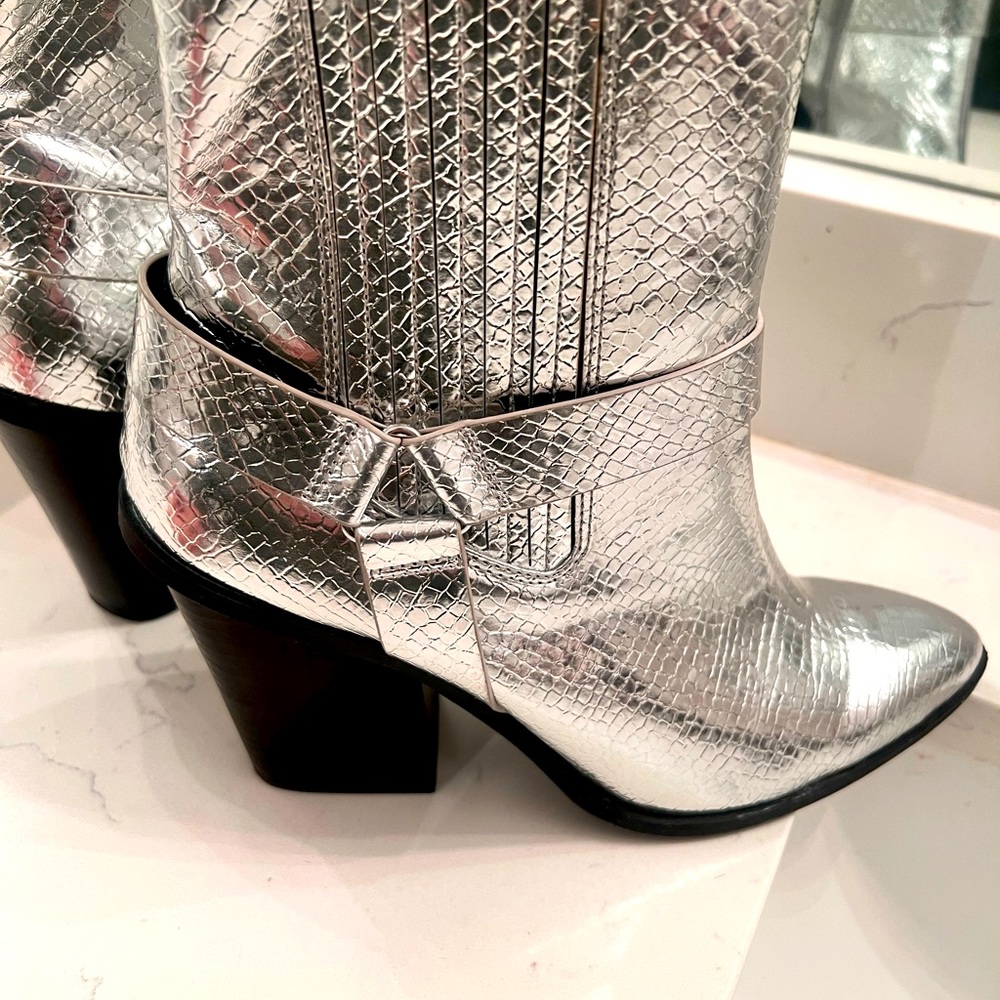 DV Dolce Vita  Boots - Picture 3 of 8